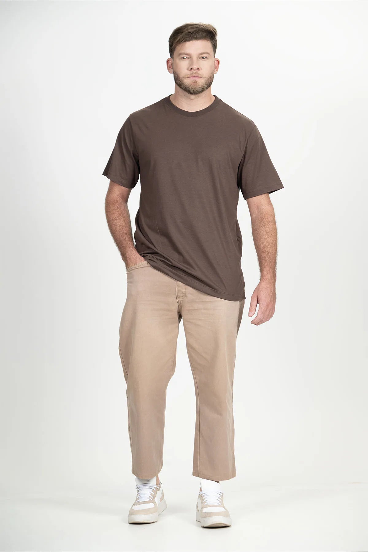 Camiseta Casual Básico – Marrom